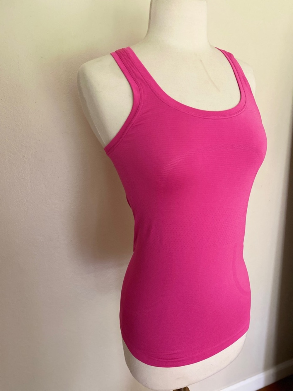 Lululemon Racerback Raspberry Tank Top - Picture 4 of 7